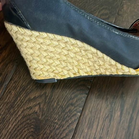 Poetic License London blue polka dot with yellow floral bow wedge shoes 8.5 - Picture 9 of 16